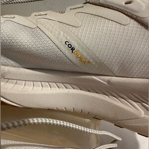 Hoka One Transport Trainer W9.5 Eggnog
